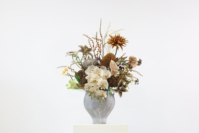 棕橘黄 · 仿真花艺,69 × 50 × 85 cm