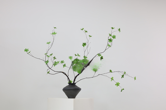 绿色 · 仿真花艺，125 × 55 × 83 cm