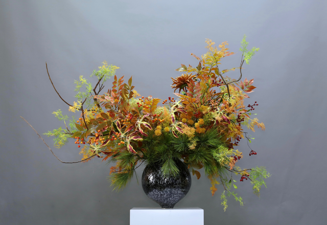 大堂花 · 仿真花艺,135 × 80 × 100 cm