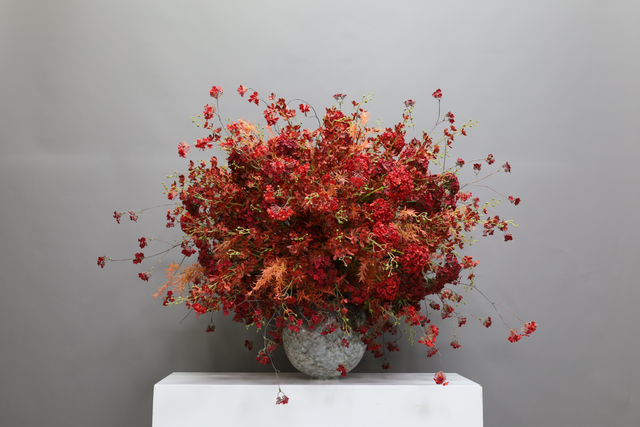 大堂花 · 仿真花艺,135 × 135 × 117 cm