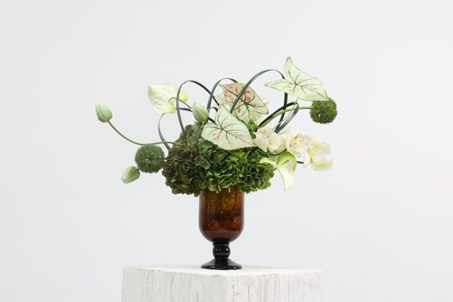 绿色 · 仿真花艺，71 × 40 × 60 cm