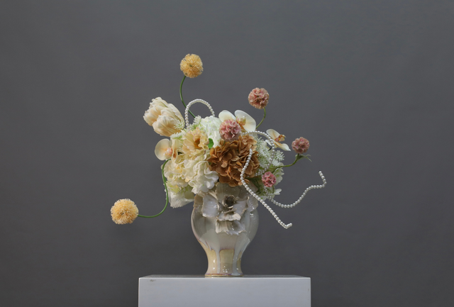 香槟 · 仿真花艺,50 × 33 × 60 cm