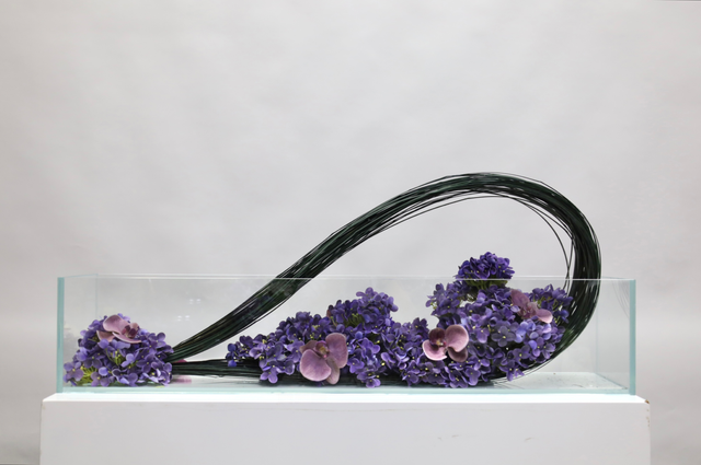 粉紫色 · 仿真花艺,100 × 22 × 9 cm