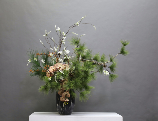 绿色 · 仿真花艺，125 × 93 × 110 cm