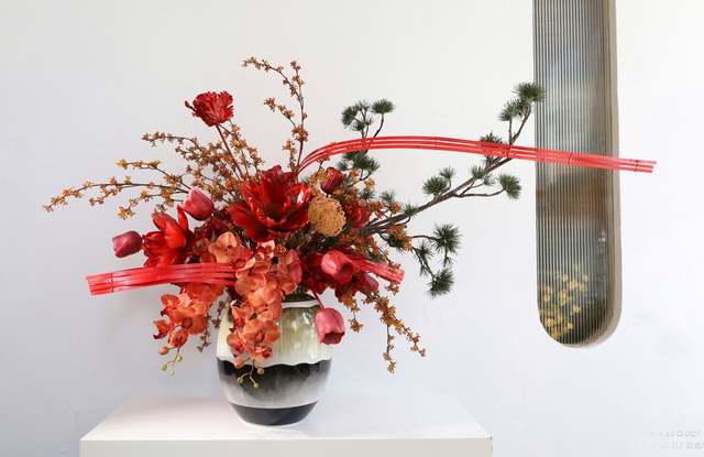 大堂花 · 仿真花艺,118 × 71 × 101 cm