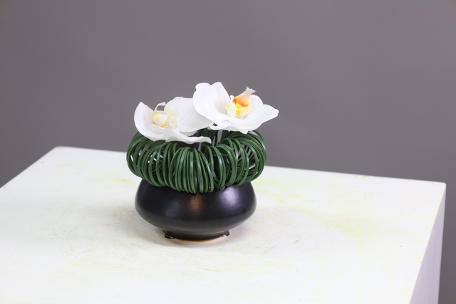 绿色 · 仿真花艺,12 × 12 × 13 cm