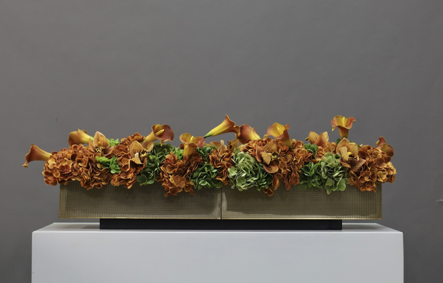 棕橘黄 · 仿真花艺,105 × 26 × 33 cm