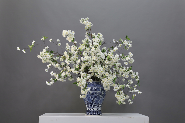 米白色 · 仿真花艺,123 × 70 × 104 cm