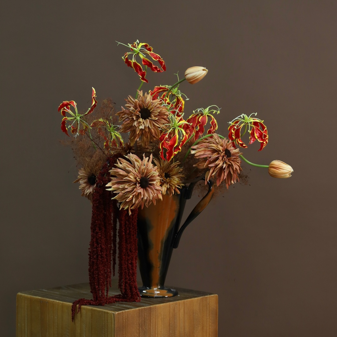 棕橘香槟黄色 · 仿真花艺，55 × 40 × 62 cm