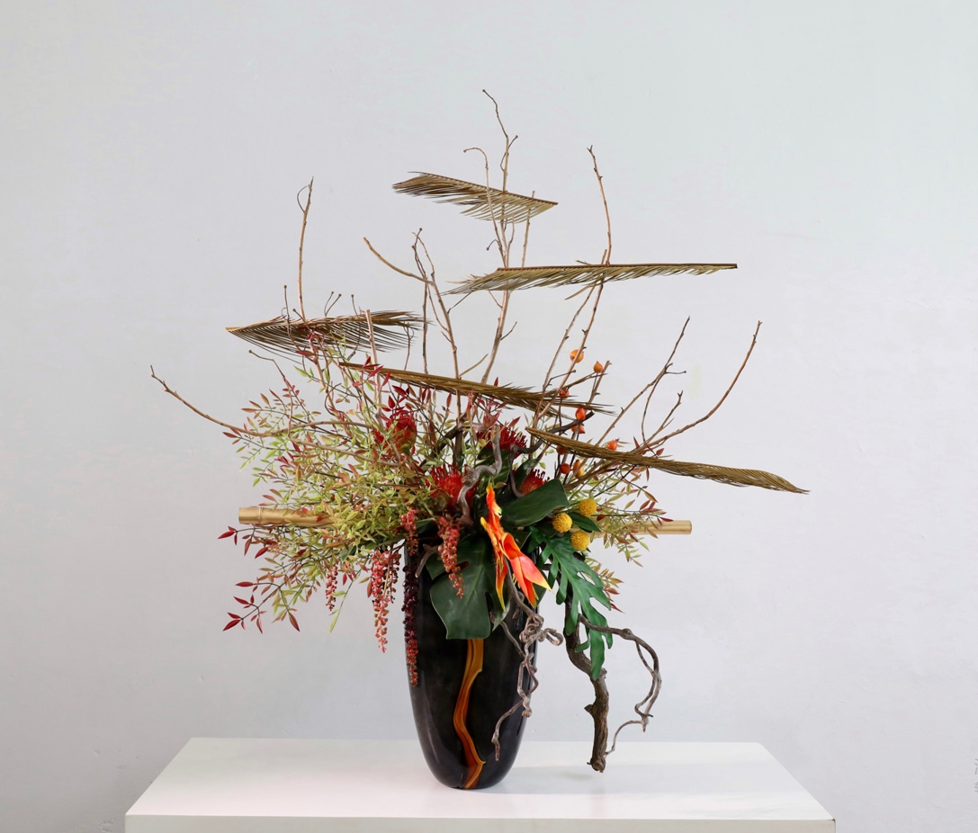 棕橘黄 · 仿真花艺,110 × 57 × 113 cm