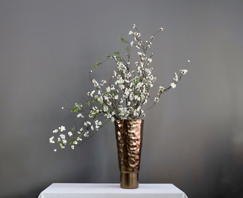 米白色 · 仿真花艺,96 × 62 × 105 cm