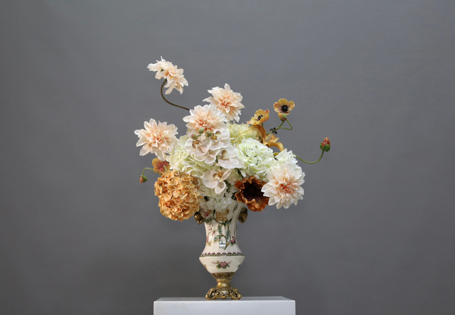 香槟 · 仿真花艺,58 × 34 × 74 cm