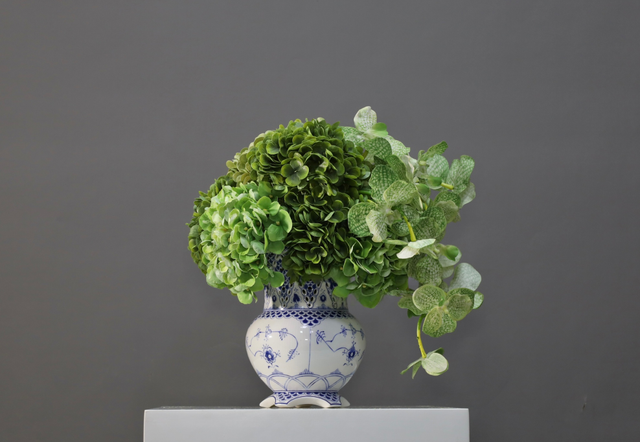 绿色 · 仿真花艺，37 × 28 × 43 cm