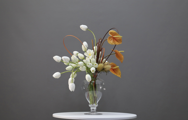 棕橘黄 · 仿真花艺，56 × 36 × 65 cm