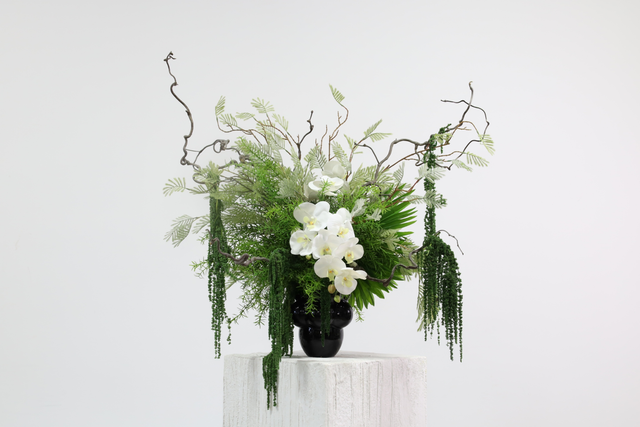 绿色 · 仿真花艺，85 × 70 × 85 cm