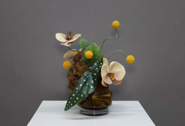 棕橘黄 · 仿真花艺,27 × 26 × 33 cm