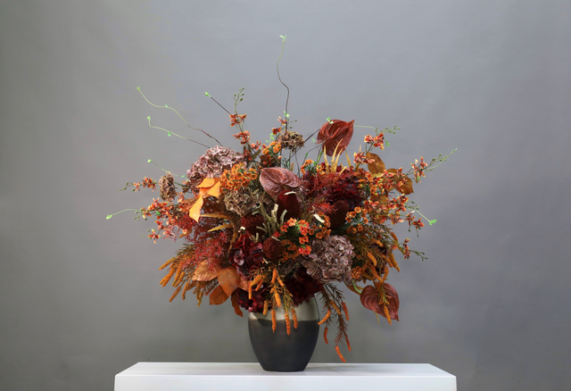 棕橘黄 · 仿真花艺,98 × 84 × 101 cm