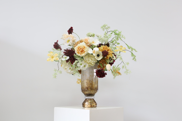 棕橘黄 · 仿真花艺，75 × 57 × 66 cm