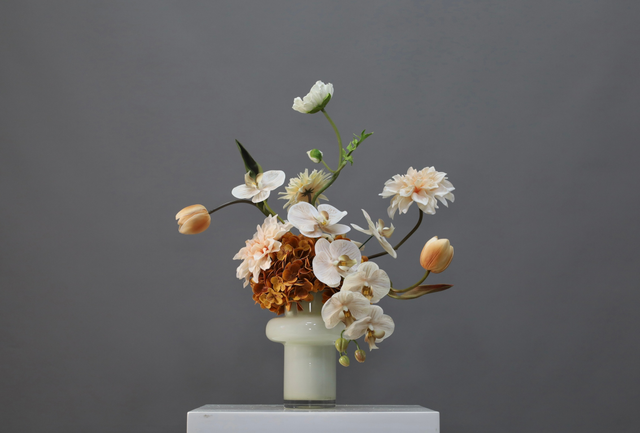 棕橘黄 · 仿真花艺,48 × 31 × 59 cm