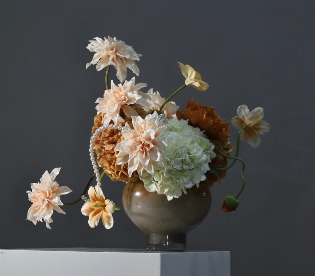 棕橘香槟黄色 · 仿真花艺,52 × 35 × 48 cm