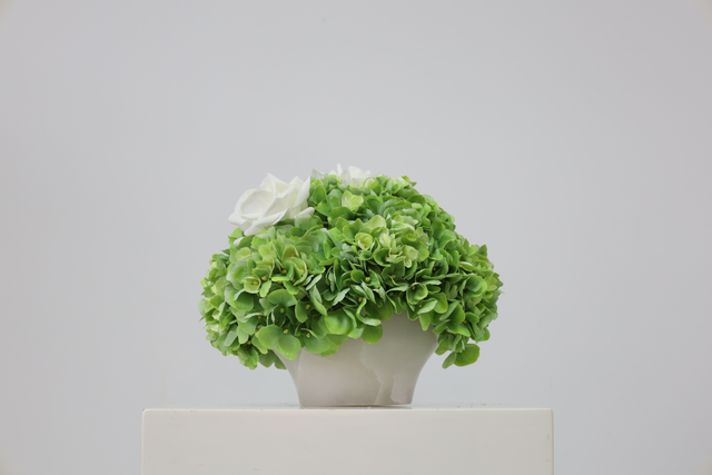 绿色 · 仿真花艺，32 × 25 cm