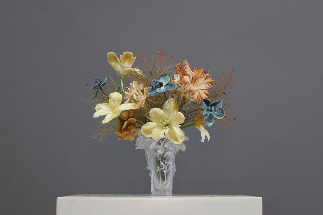 棕橘黄 · 仿真花艺,28 × 22 × 31 cm