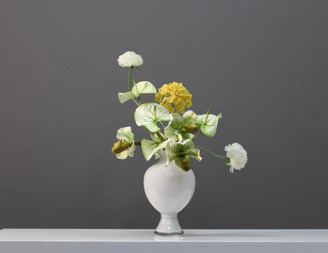 棕橘黄 · 仿真花艺，36 × 25 × 53 cm