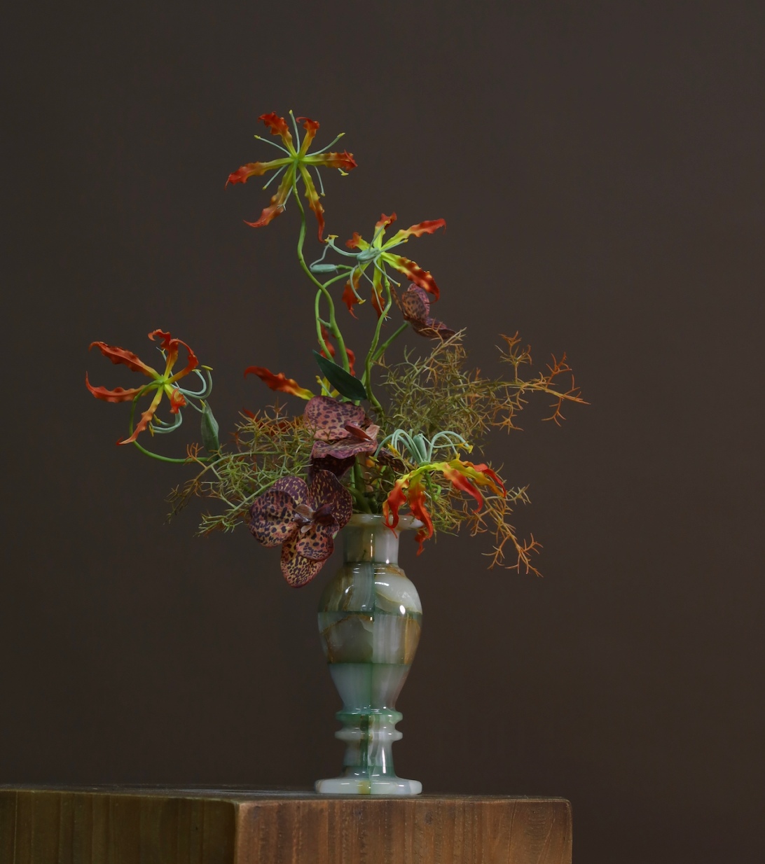 棕橘香槟黄色 · 仿真花艺，36 × 28 × 50 cm
