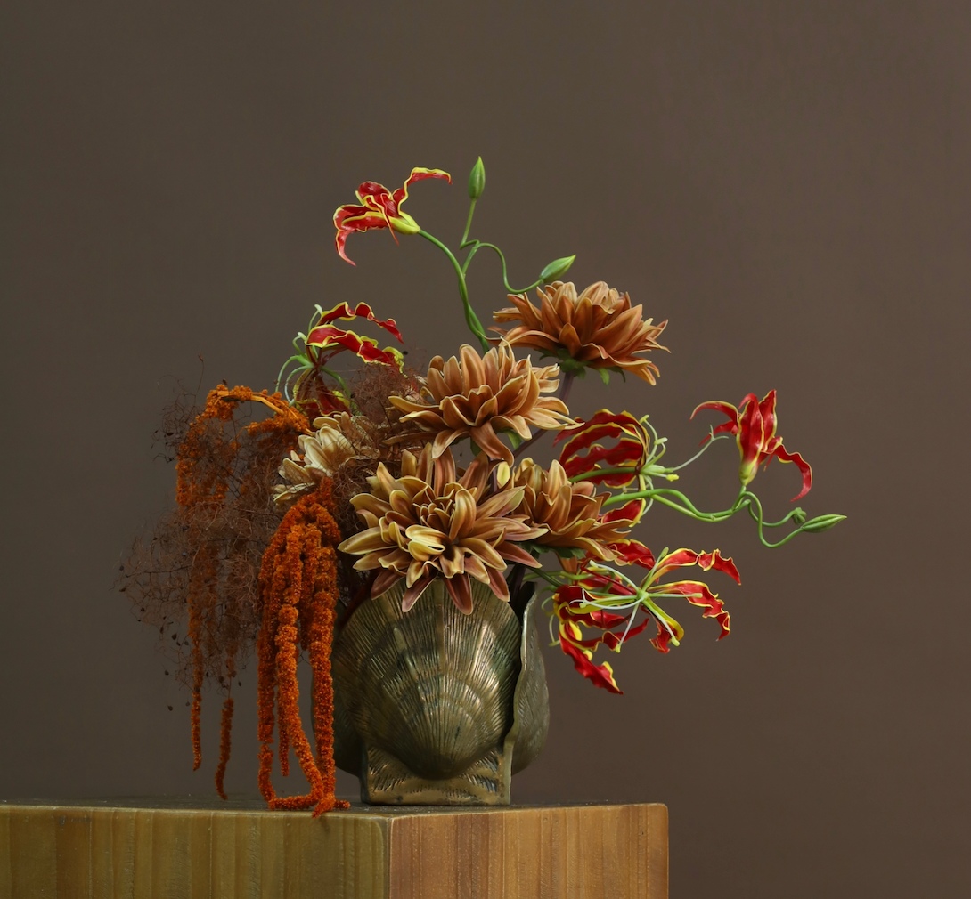 棕橘香槟黄色 · 仿真花艺，47 × 30 × 46 cm