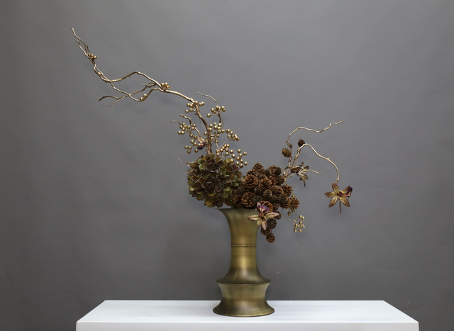 棕橘黄 · 仿真花艺,93 × 42 × 93 cm