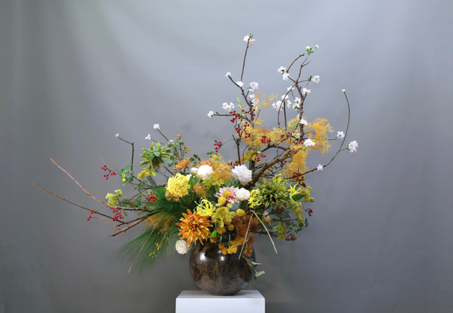 大堂花 · 仿真花艺,130 × 100 × 135 cm