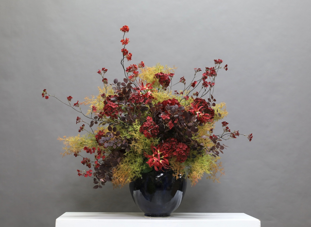 大堂花 · 仿真花艺,103 × 85 × 97 cm