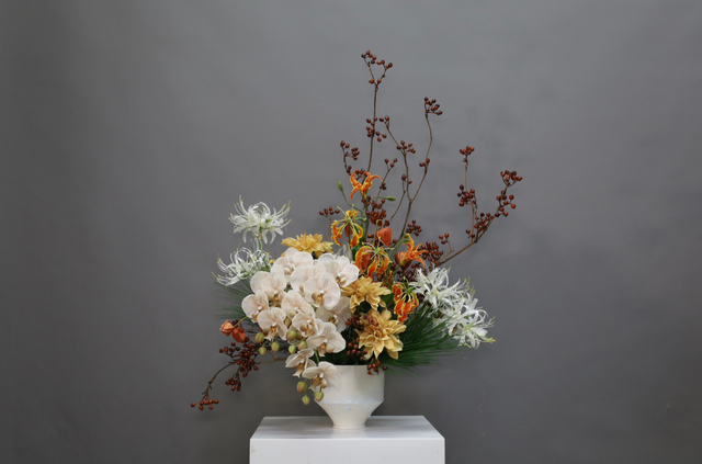 棕橘黄 · 仿真花艺,70 × 46 × 87 cm