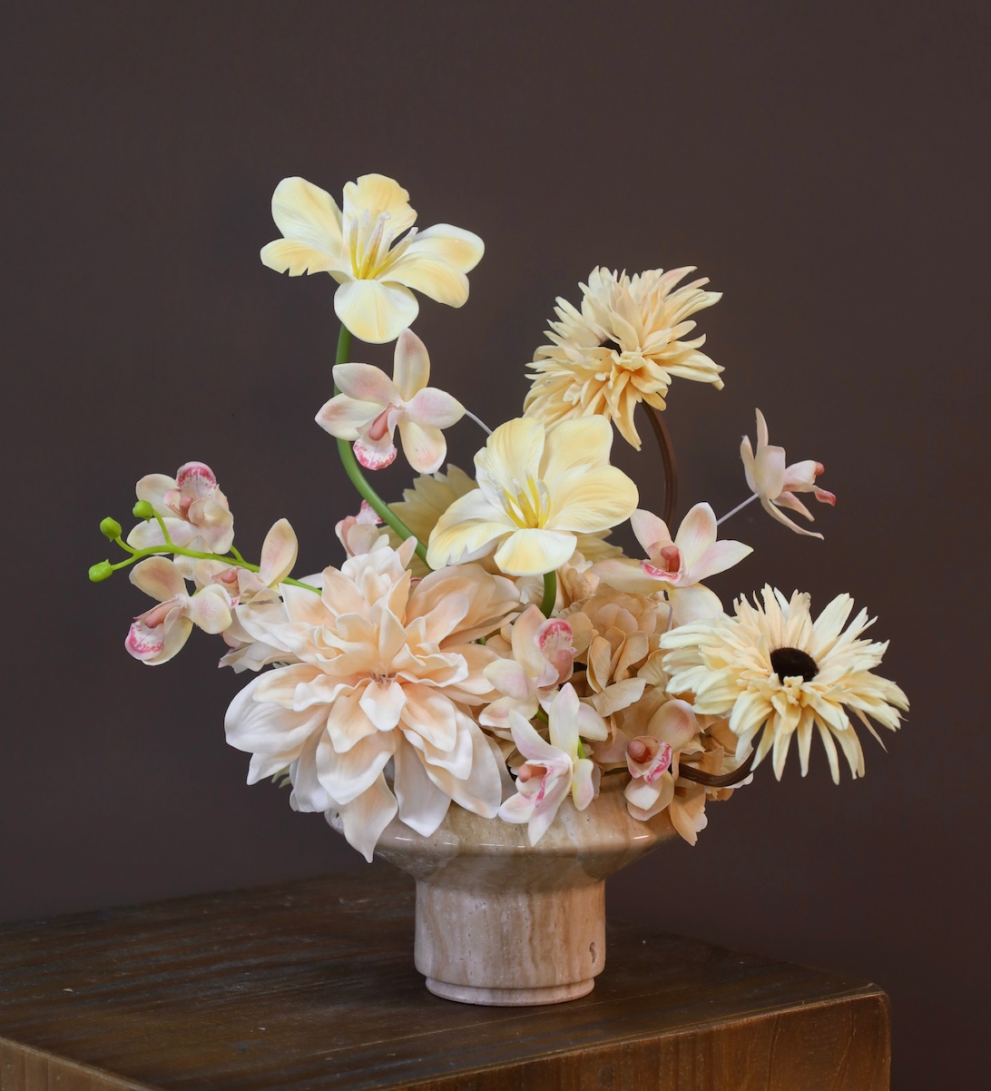 粉紫色 · 仿真花艺,33 × 25 × 34 cm