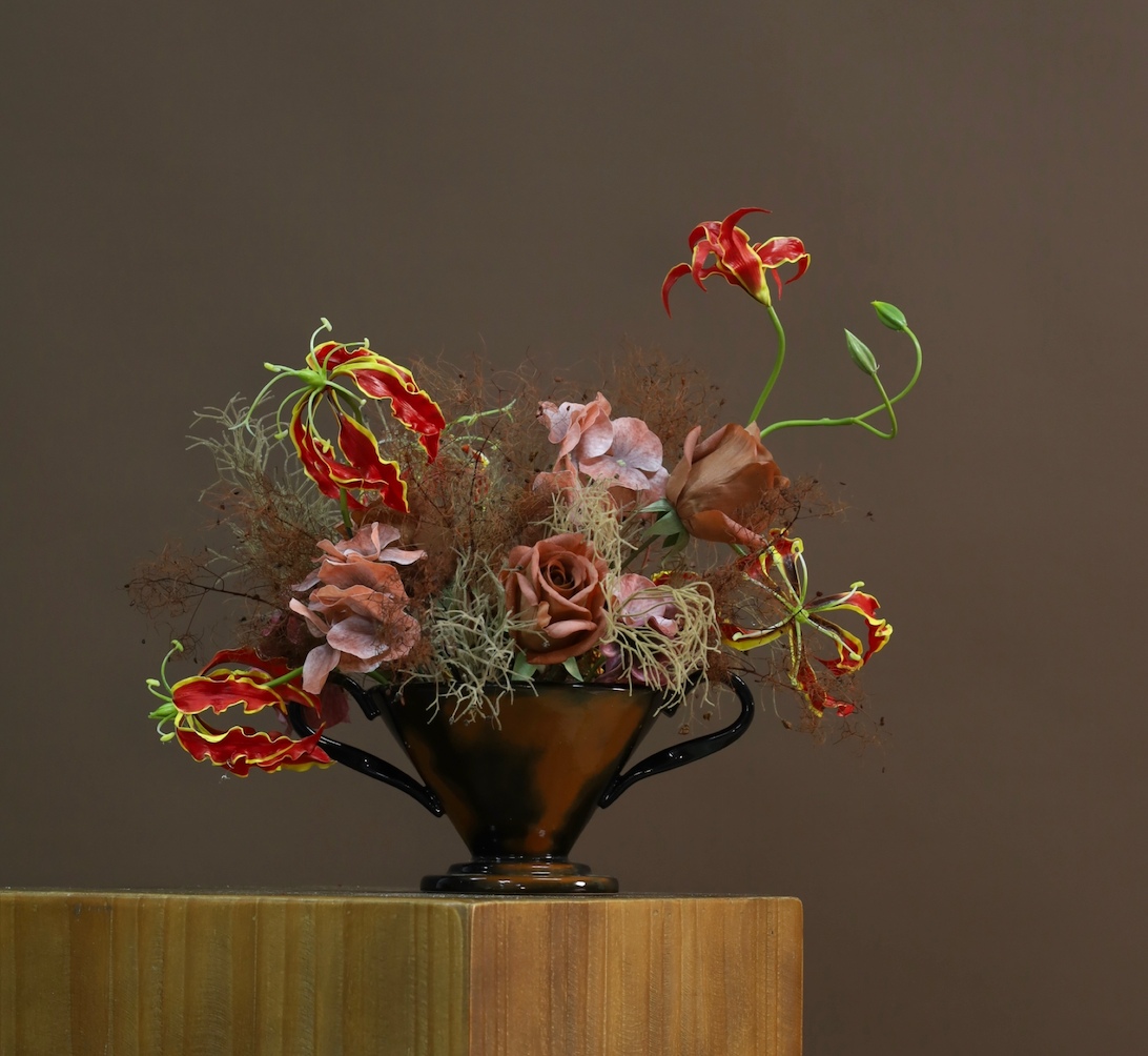 棕橘香槟黄色 · 仿真花艺，41 × 32 × 38 cm