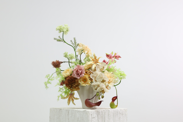 粉紫色 · 仿真花艺,58 × 42 × 58 cm