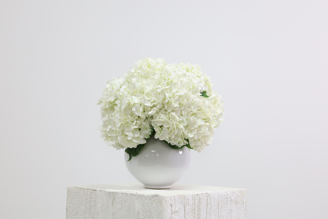 米白色 · 仿真花艺,38 × 34 × 42 cm