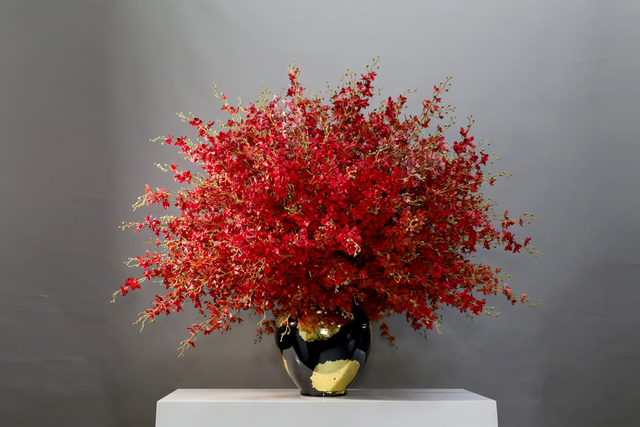 大堂花 · 仿真花艺,125 × 110 cm