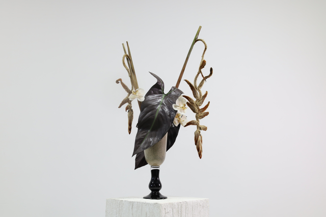 粉紫色 · 仿真花艺,56 × 36 × 100 cm