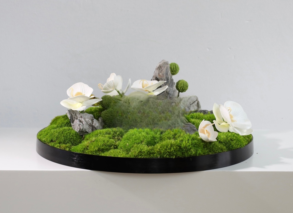餐桌花 · 仿真花艺,45 × 45 × 15 cm