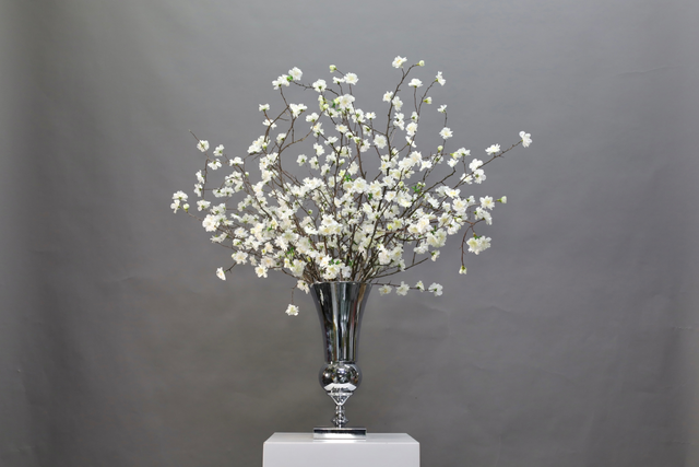 米白色 · 仿真花艺,100 × 60 × 107 cm