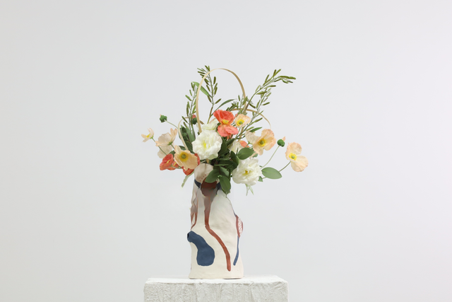 棕橘黄 · 仿真花艺，55 × 35 × 65 cm
