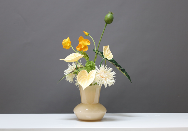 棕橘黄 · 仿真花艺,33 × 26 × 46 cm