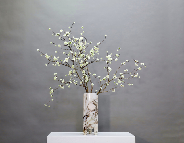 米白色 · 仿真花艺,123 × 68 × 136 cm
