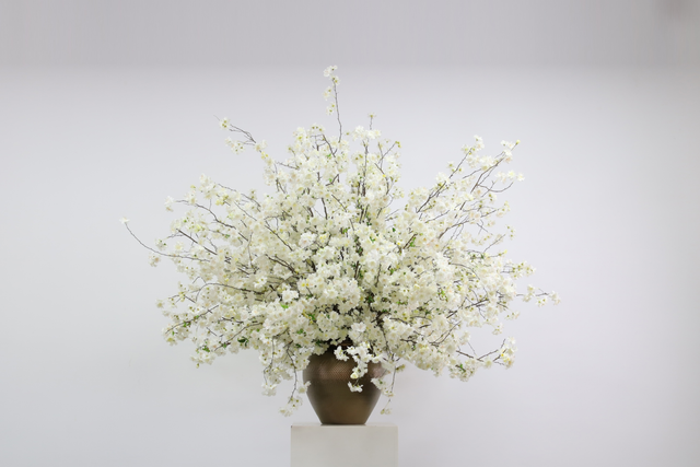 大堂花 · 仿真花艺,150 × 150 × 137 cm