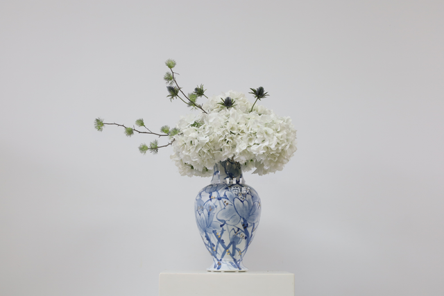 蓝色 · 仿真花艺，62 × 50 × 65 cm