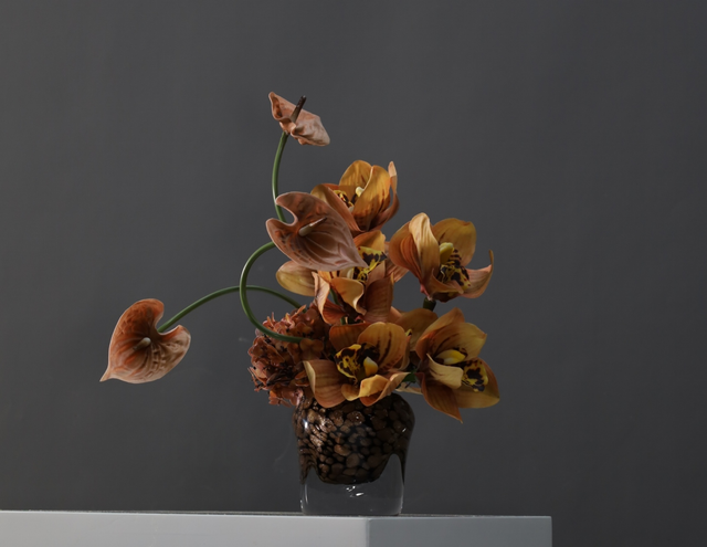 棕橘香槟黄色 · 仿真花艺,32 × 24 × 35 cm