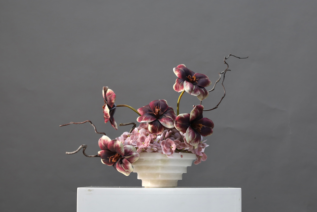 粉紫色 · 仿真花艺,48 × 27 × 38 cm