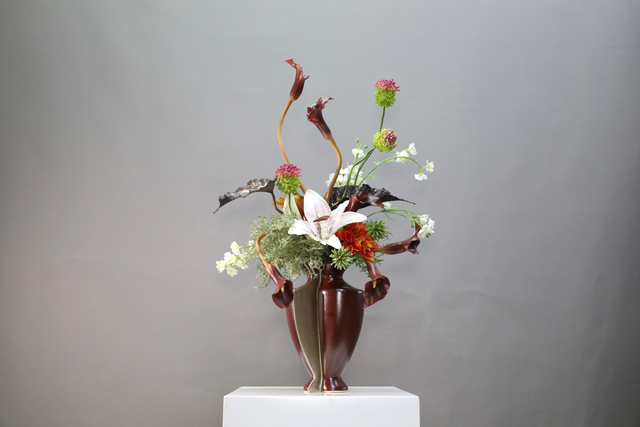 棕橘黄 · 仿真花艺,52 × 37 × 82 cm
