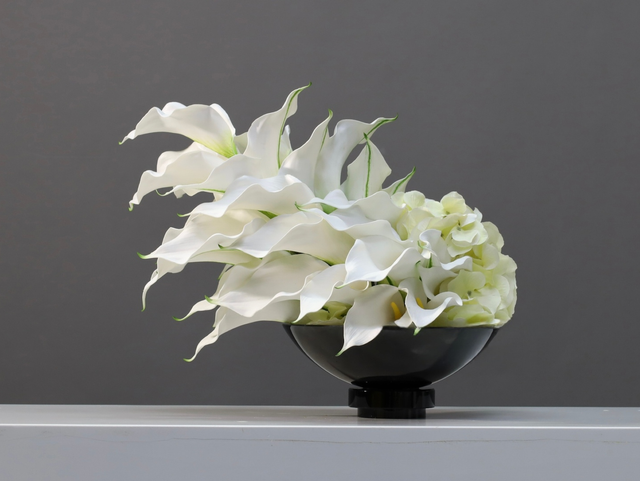 米白色 · 仿真花艺,42 × 31 × 33 cm